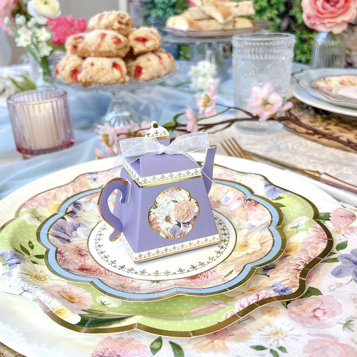 Tea Time Party 78 Piece Party Tableware Set (16 Guests)