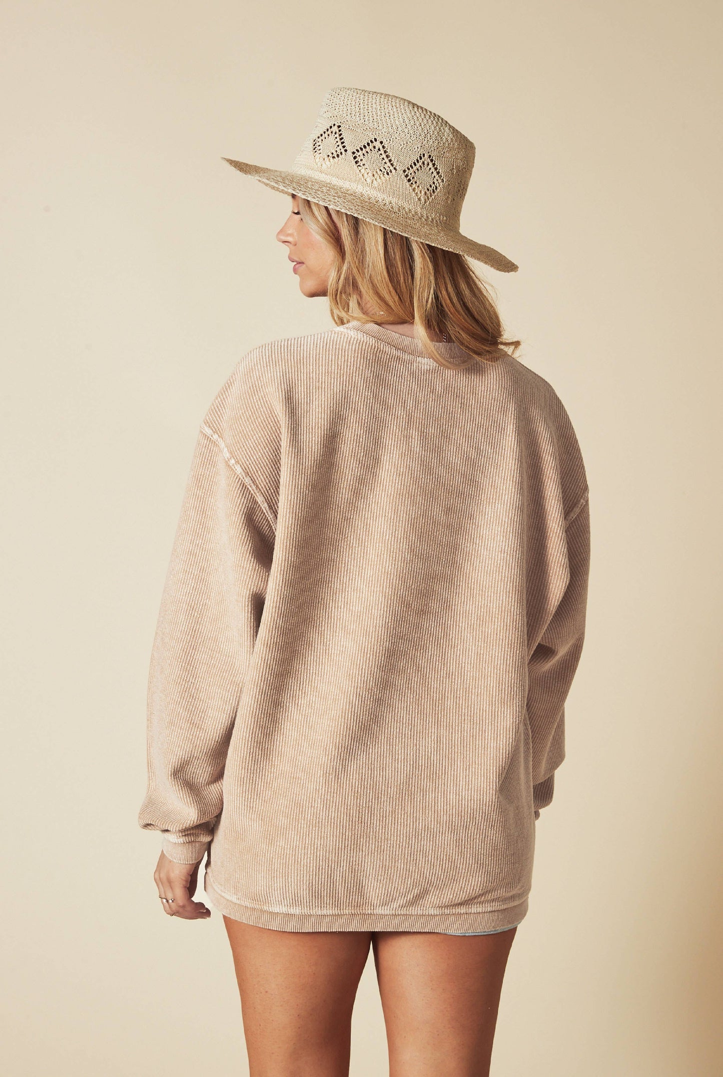 XOXO Thermal Vintage Pullover: L / LATTE