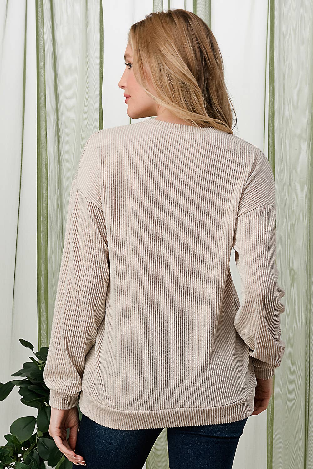 RIBBED SMALL TOWN MAMA GRAPHIC SWEATSHIRT: Small / OATMEAL